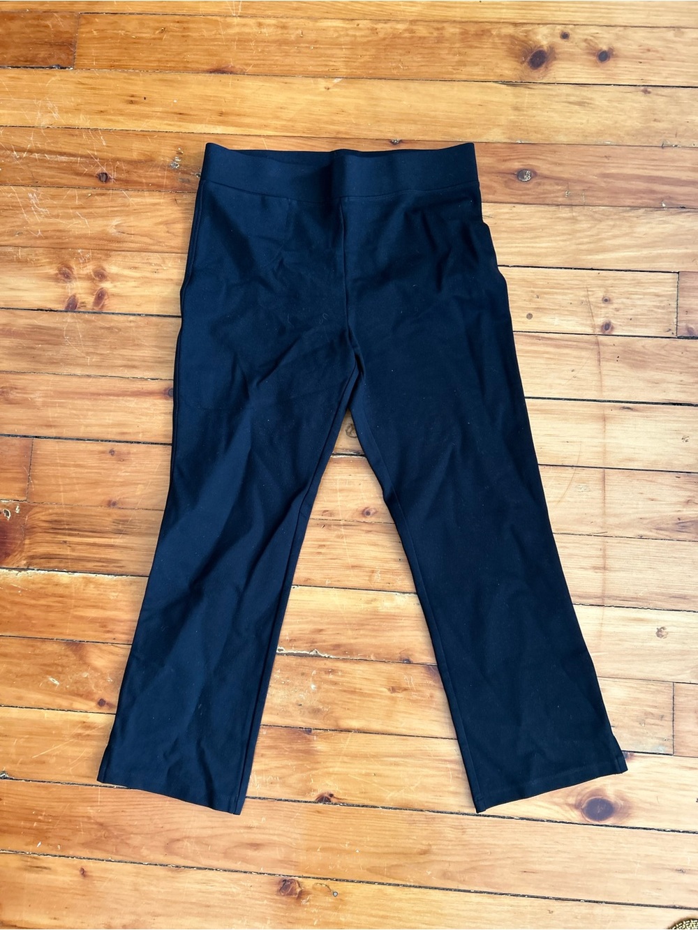 ☀️3/$25 Quince Kick Flare Ponte Pants medium black - Picture 2 of 8